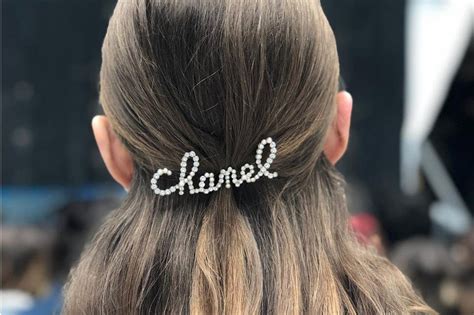 chanel hair clips